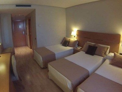 Reston Hotel 3*